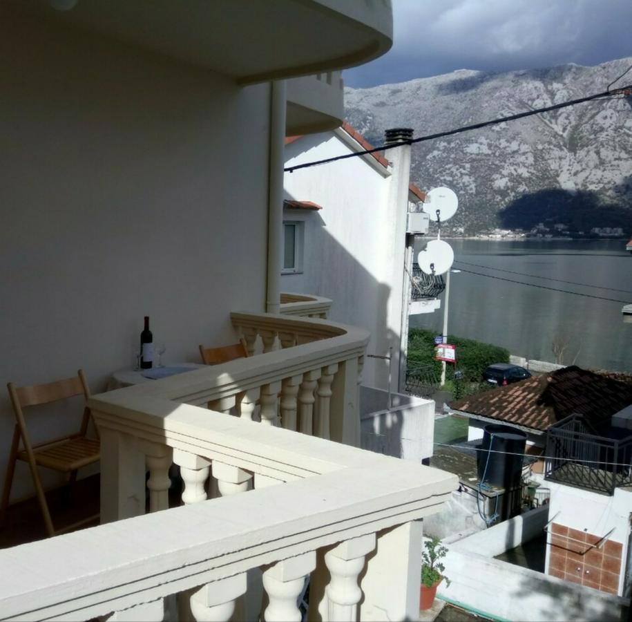 Seaside Apartments And Rooms Kotor Exterior photo